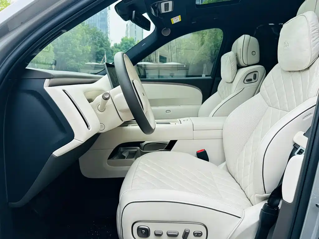 Li Auto Li L8 — миниатюра 4