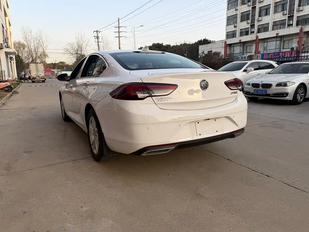 Buick Regal — миниатюра 16