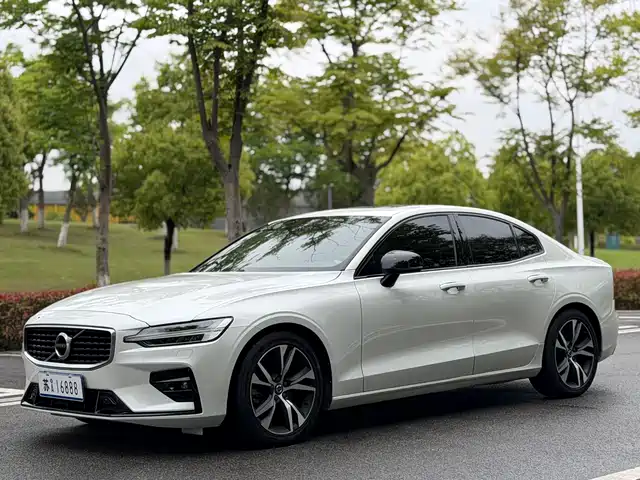 Volvo S60