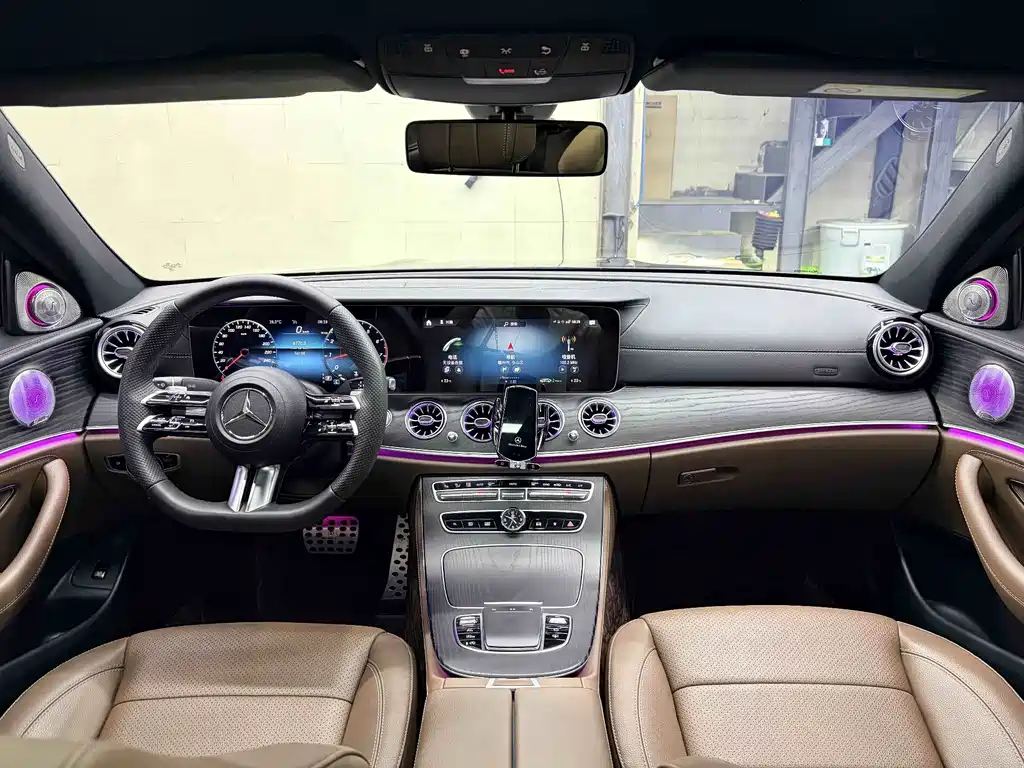 Mercedes-Benz E-Class — миниатюра 8