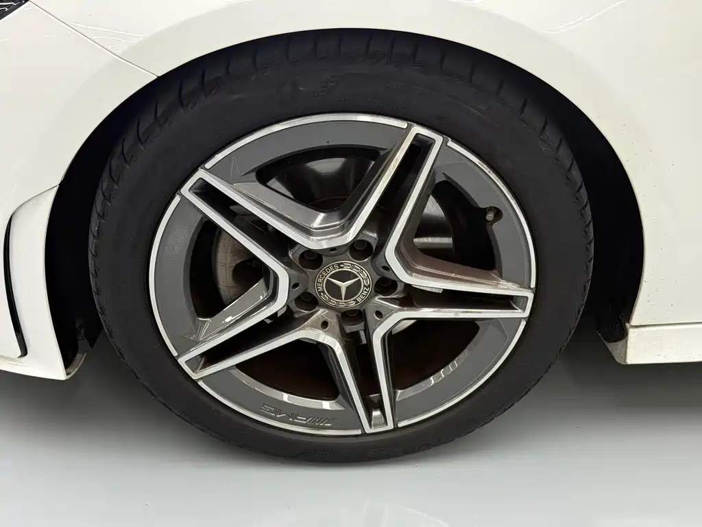 Mercedes-Benz CLA (Import) — миниатюра 28