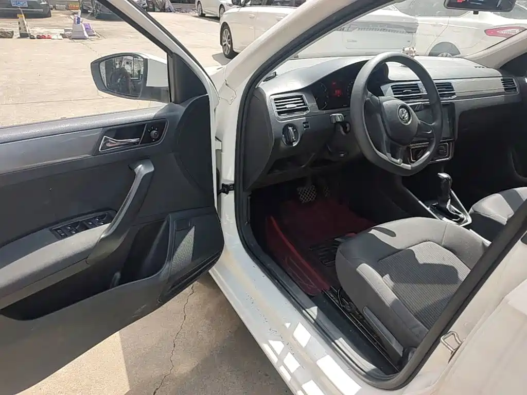 Volkswagen Santana — миниатюра 16