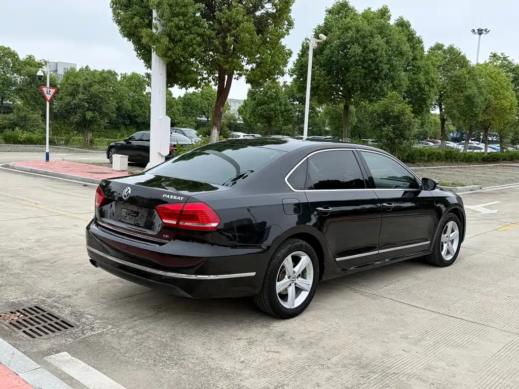 Volkswagen Passat — миниатюра 8