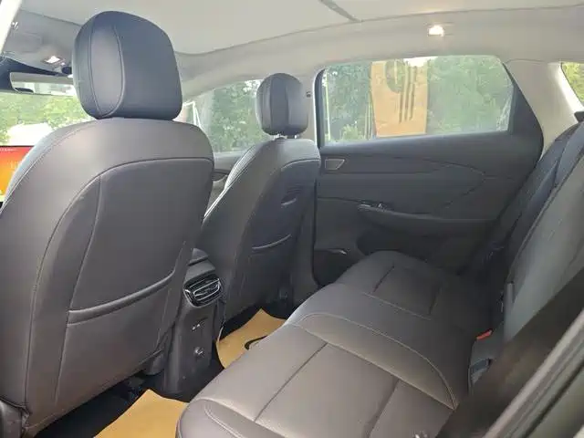 Hongqi Hongqi Tiangong 05 — миниатюра 6