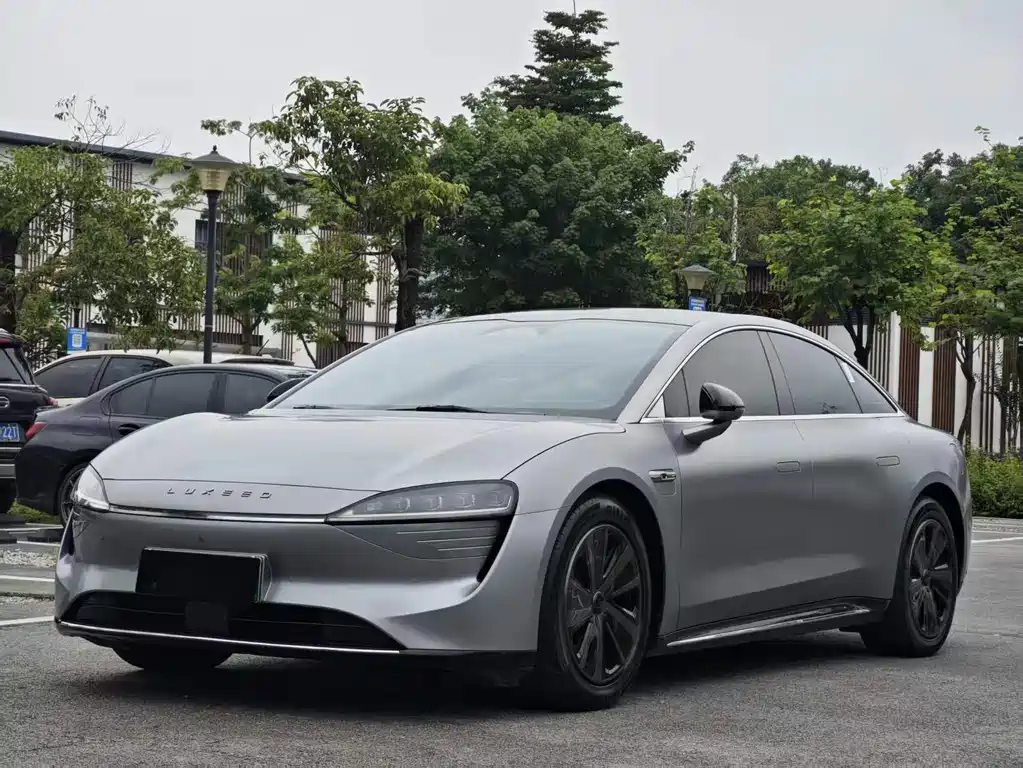 Luxeed Zhijie S7 2024