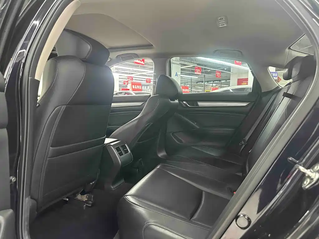 Honda Accord — миниатюра 6
