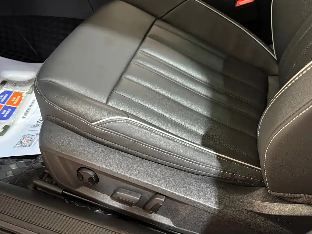 Volkswagen Passat — миниатюра 8