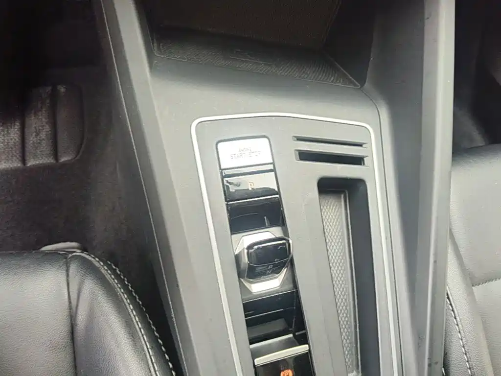 Volkswagen Golf — миниатюра 14