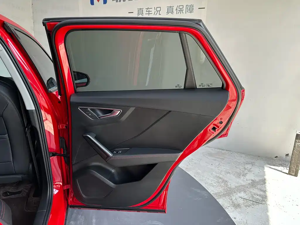 Audi Q2L — миниатюра 24