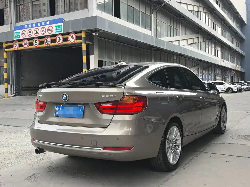 BMW 3 Series GT — миниатюра 7