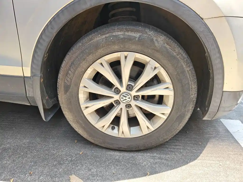 Volkswagen Tiguan L — миниатюра 8