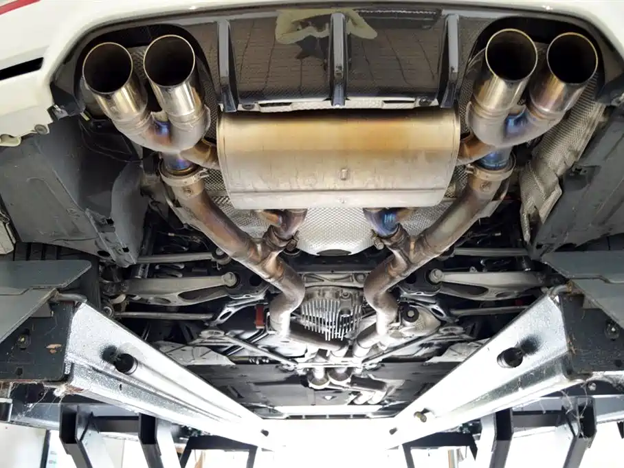 BMW M4 — миниатюра 18