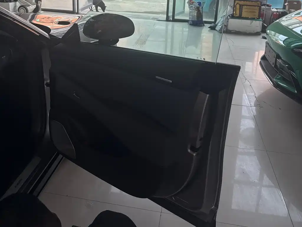 XIAOMI CAR XIAOMI YU7