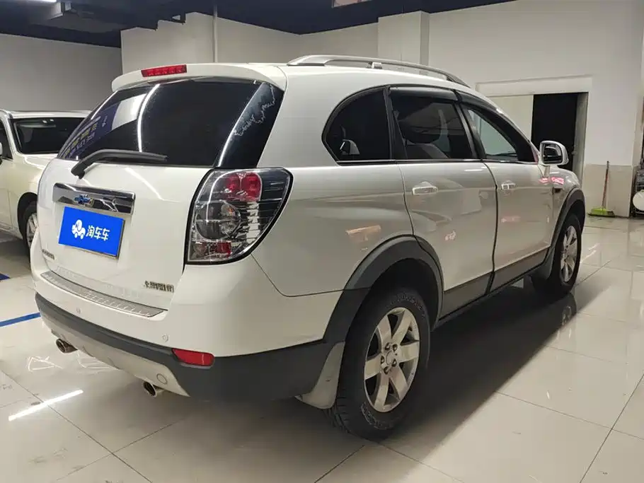 Chevrolet Captiva — миниатюра 3