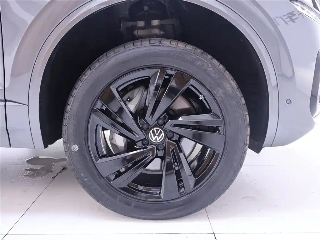 Volkswagen Touareg 2022 3.0TSI Sport