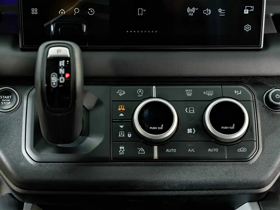 Land Rover Defender — миниатюра 15