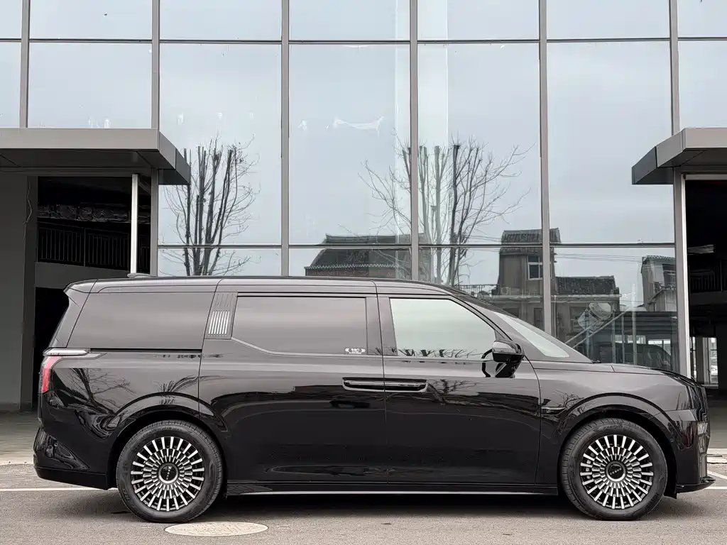 ZEEKR EXTREME KRYPTON 009