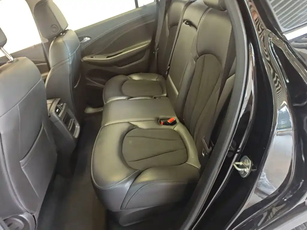 Buick Envision Plus — миниатюра 17