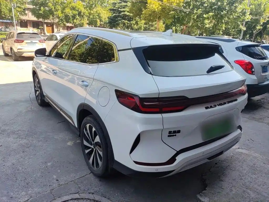 BYD PLUS New Energy — миниатюра 5
