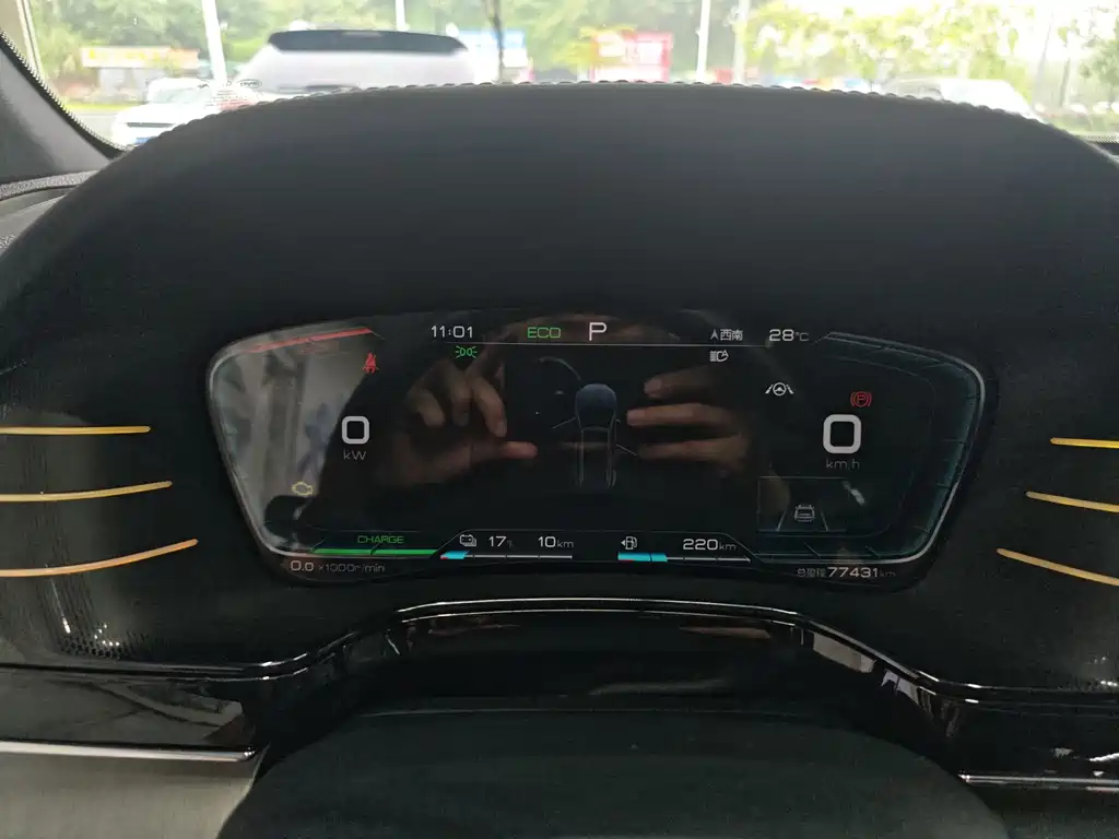 BYD Tang New Energy — миниатюра 8