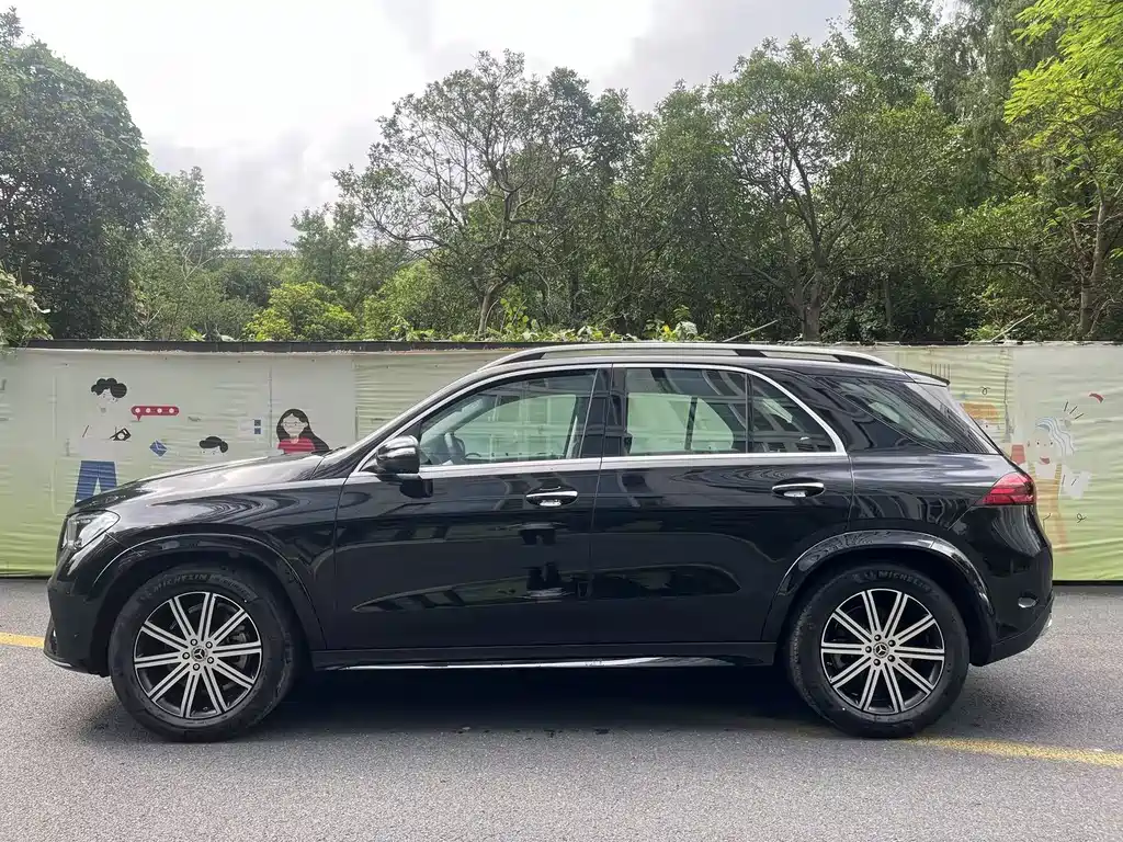 Mercedes-Benz GLE (Import) — миниатюра 3