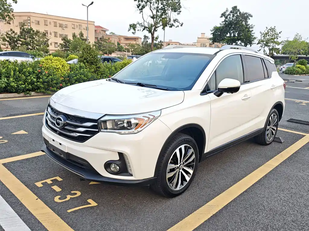 GAC Motor Trumpchi GS4