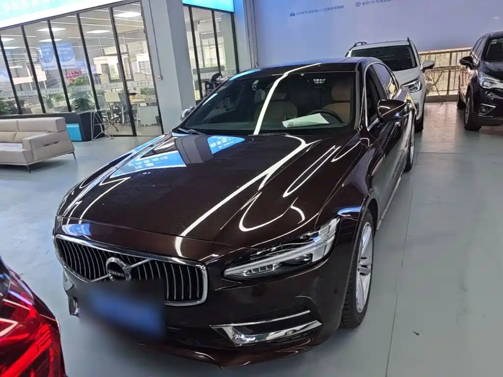 Volvo S90 — миниатюра 3