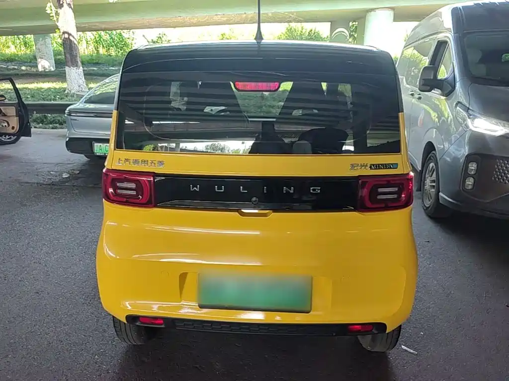 Wuling MINIEV — миниатюра 6