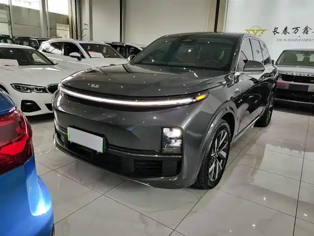 IDEAL CAR IDEAL L8 2023