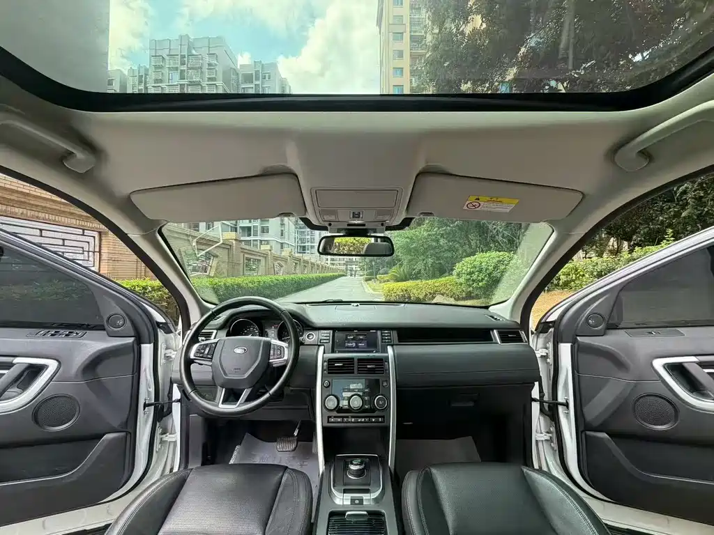 Land Rover Discovery Sport — миниатюра 8