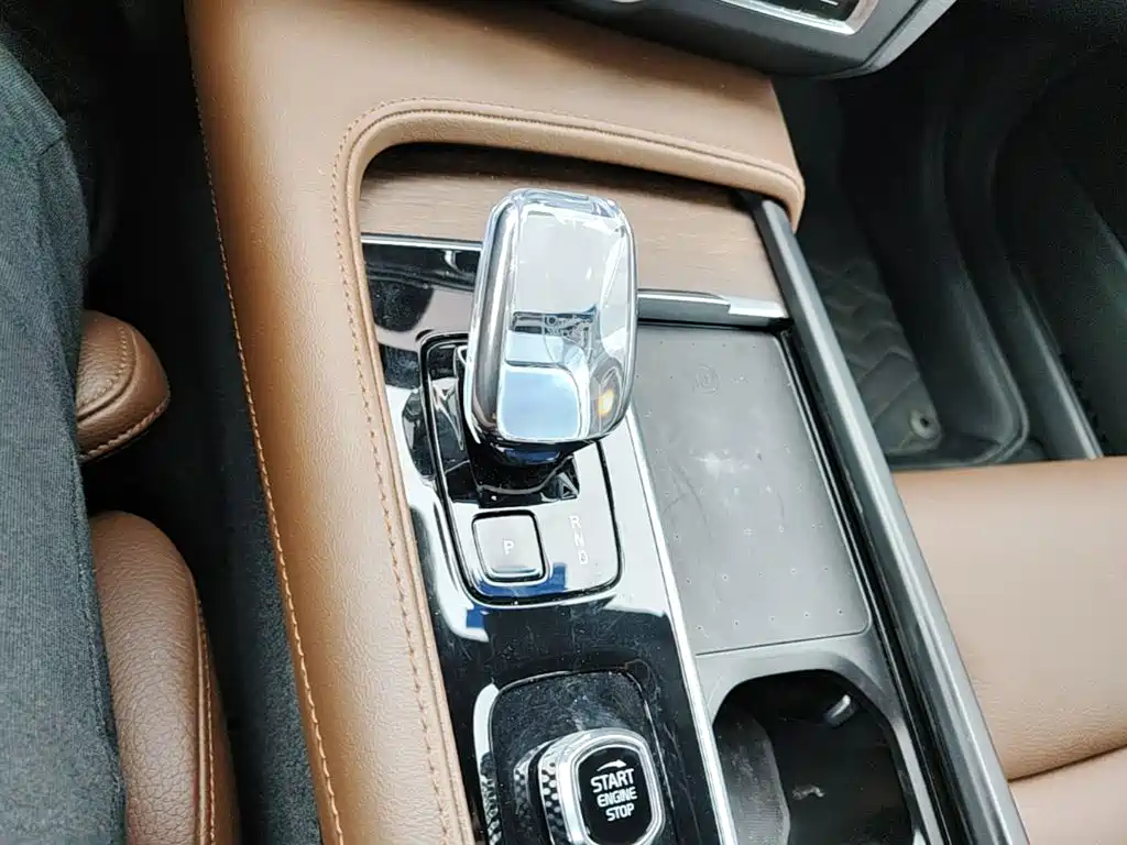 Volvo S90 — миниатюра 19