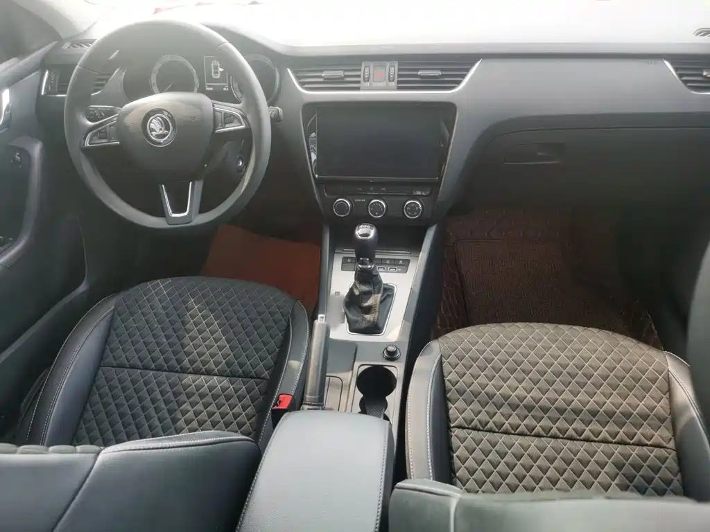 Skoda Octavia — миниатюра 8