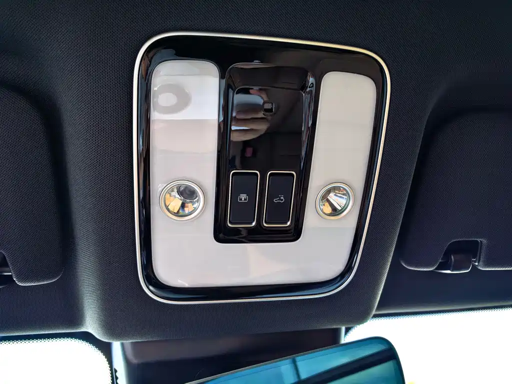 Li Auto Li ONE — миниатюра 9