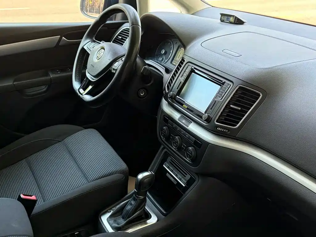 Volkswagen Sharan — миниатюра 6