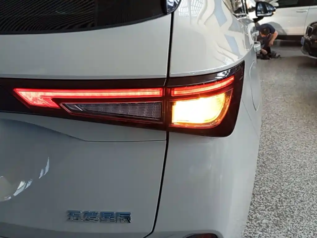 Wuling Xingchen — миниатюра 8