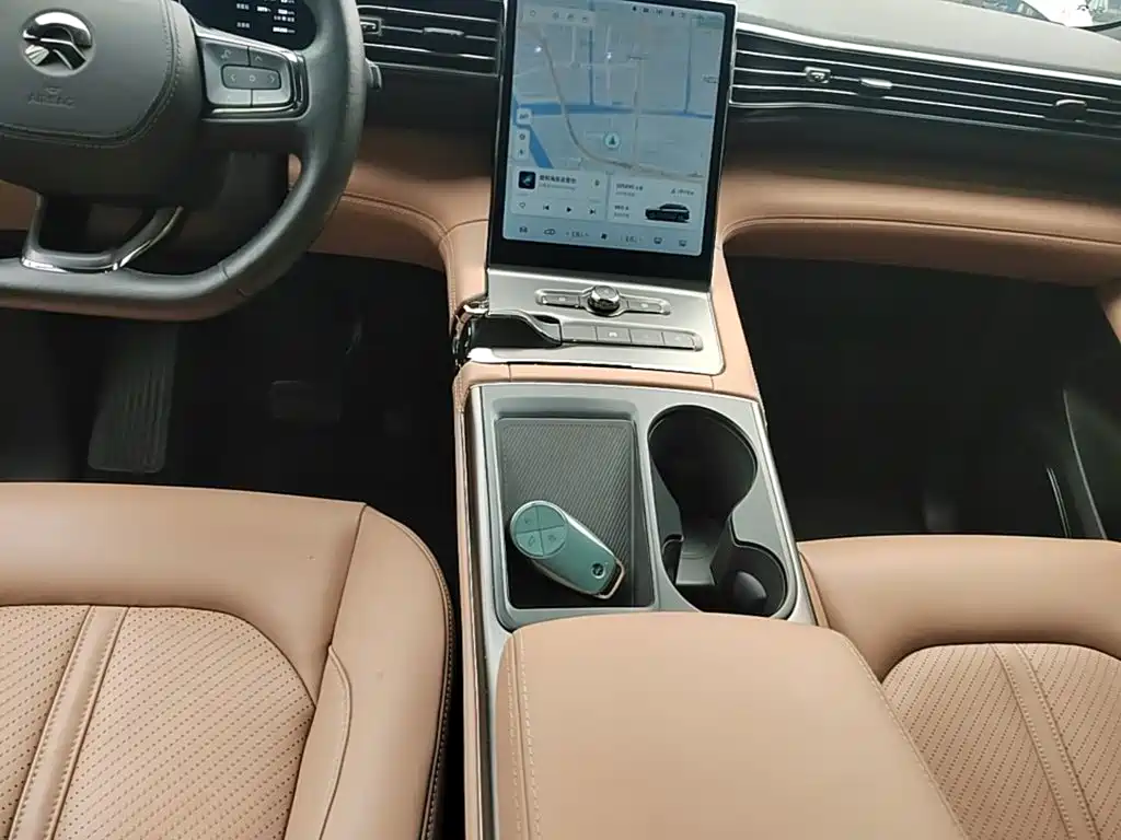 NIO ES6 — миниатюра 14