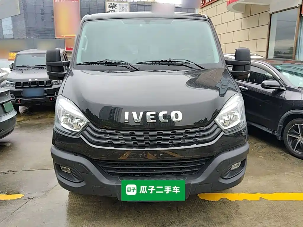 IVECO Ousheng — миниатюра 3