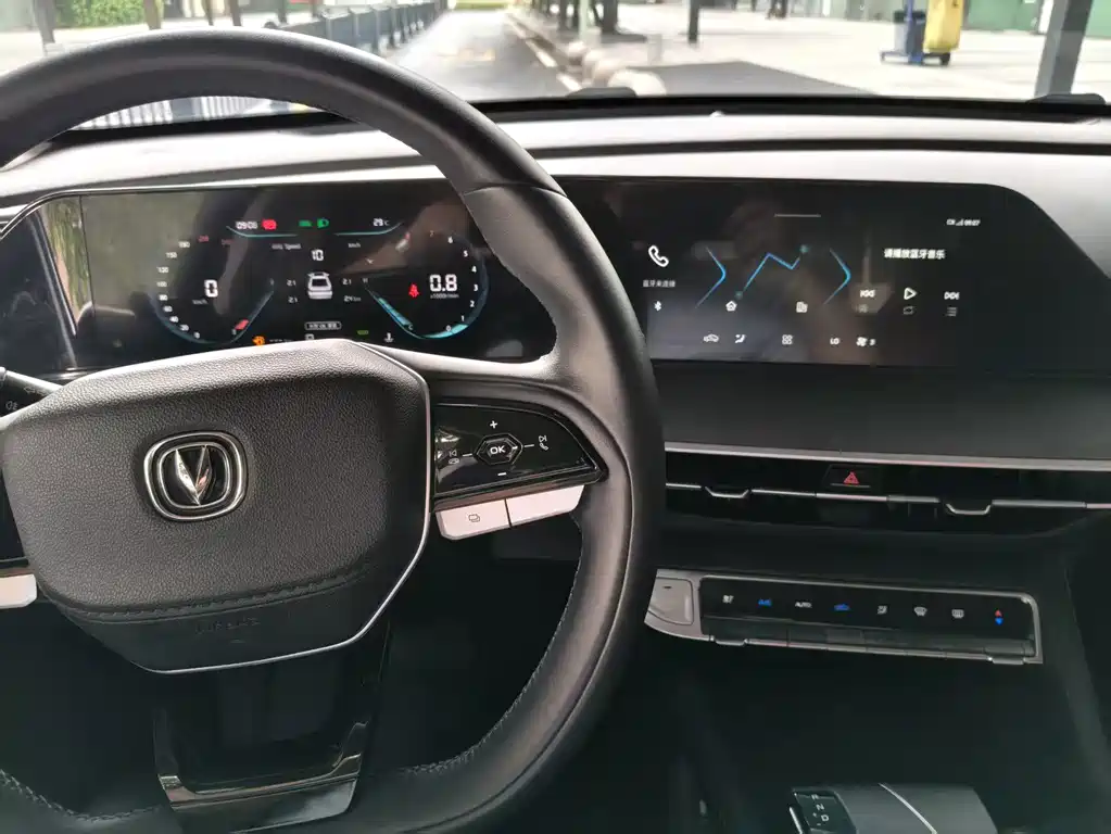 Changan Eado — миниатюра 4