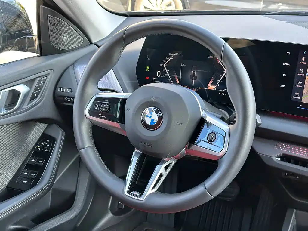 BMW 2 Series — миниатюра 17