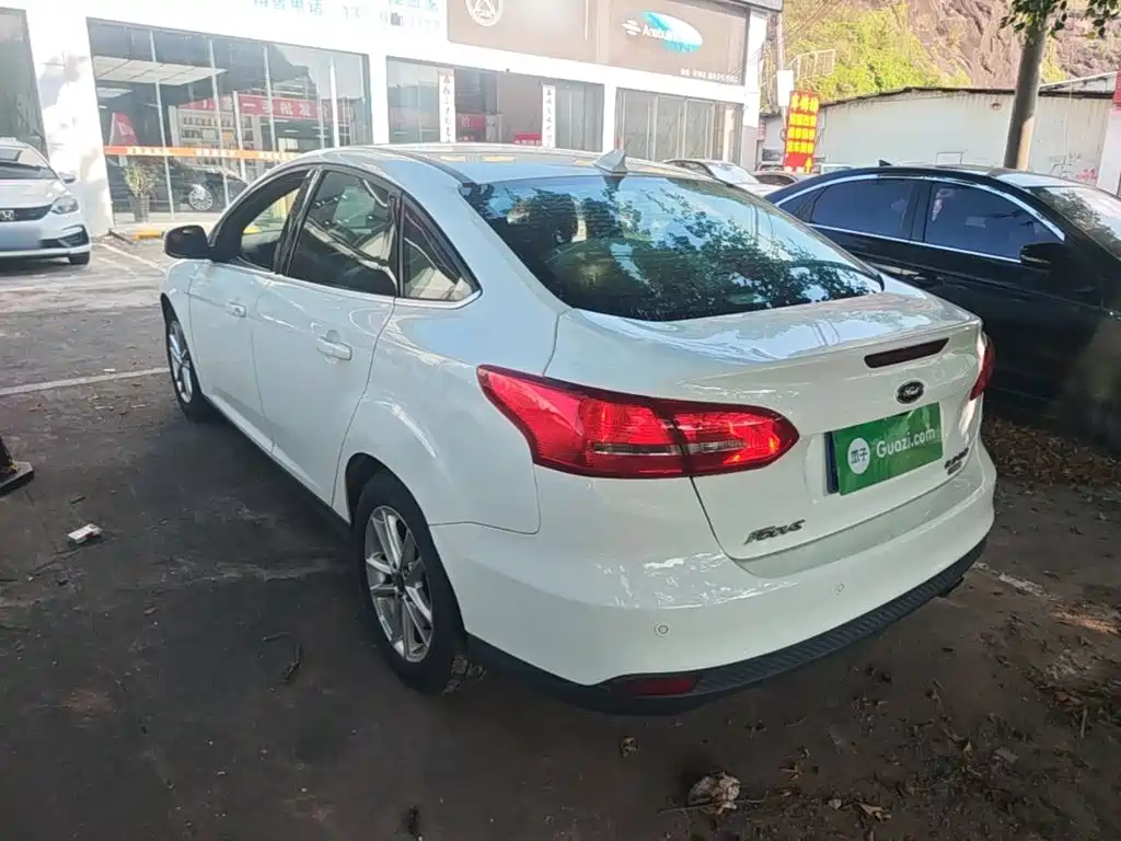 Ford Focus — миниатюра 5