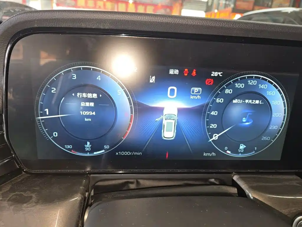 Hongqi Hongqi HS5 — миниатюра 12