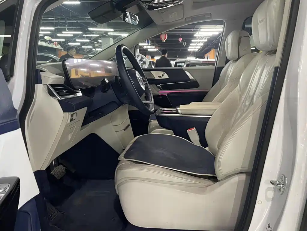 Buick Century 2023 2.0T мест