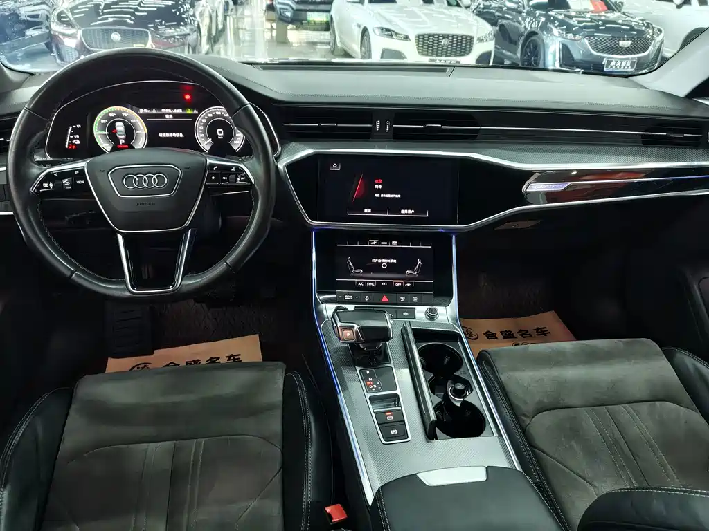 Audi A6L New Energy — миниатюра 10