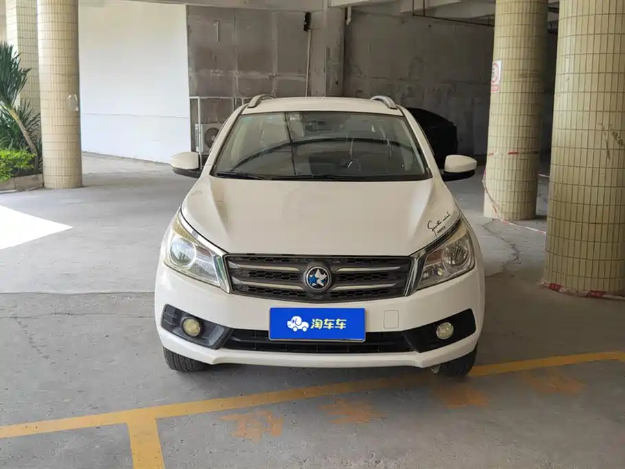 Venucia T70 2015 2.0L CVT