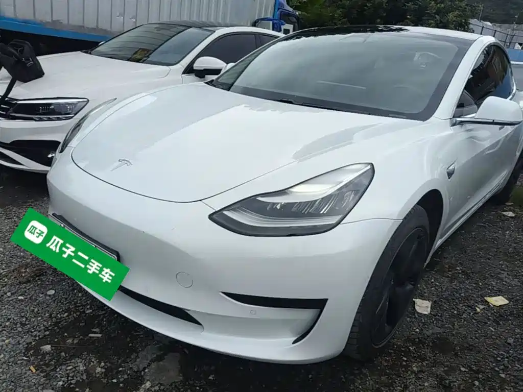 Tesla Model 3 2020