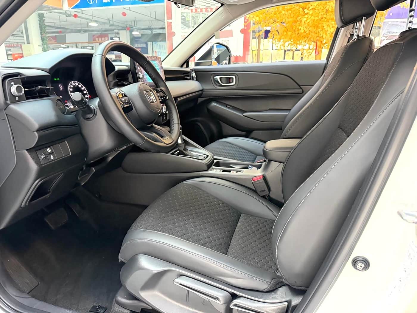 Honda XR-V 1.5 л 2023 г. Белый, пробег 16000 км