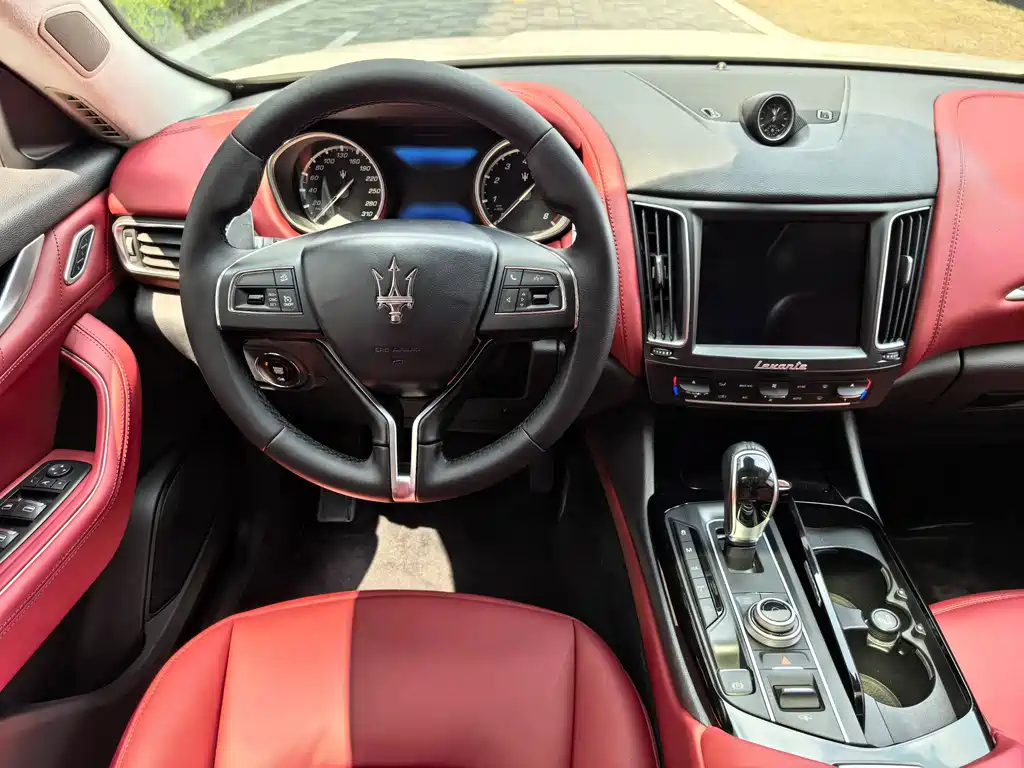 Maserati Levante — миниатюра 20