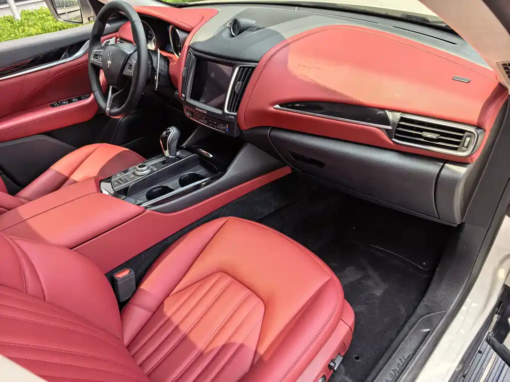 Maserati Levante — миниатюра 25