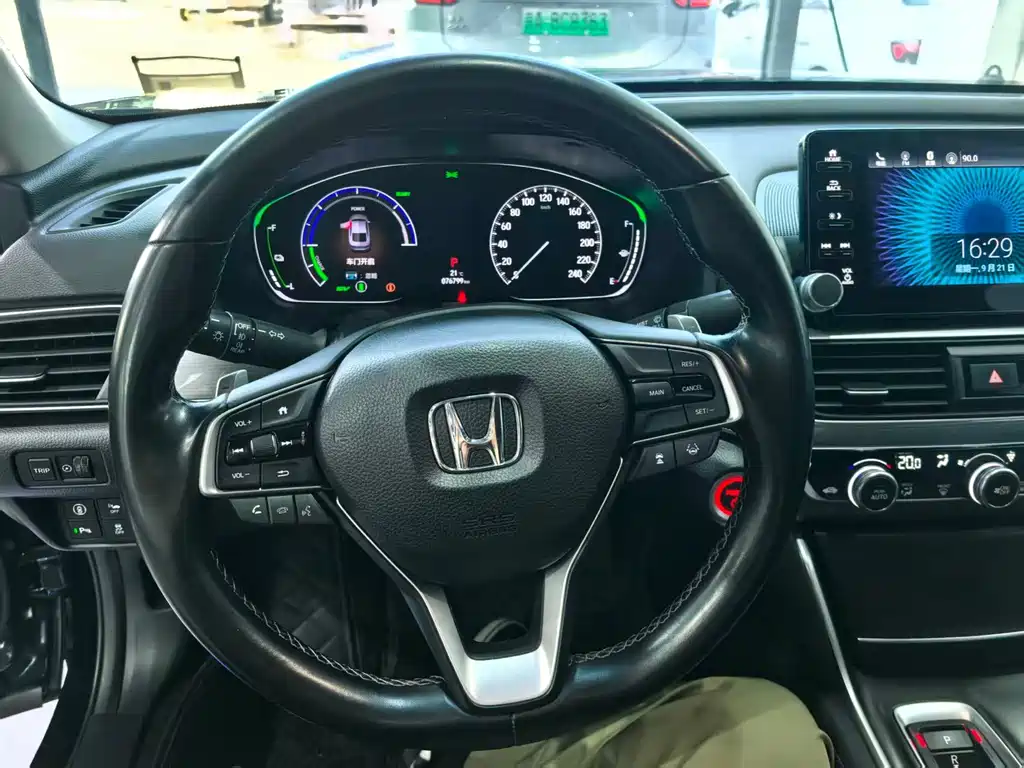 Honda Accord — миниатюра 11