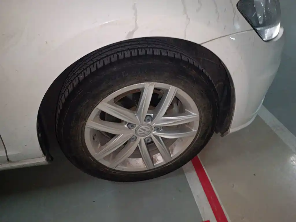 Volkswagen Golf — миниатюра 8